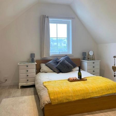 Romantic Hideaway, Seconds Away From Perran Beach بيرانبورث المظهر الخارجي الصورة