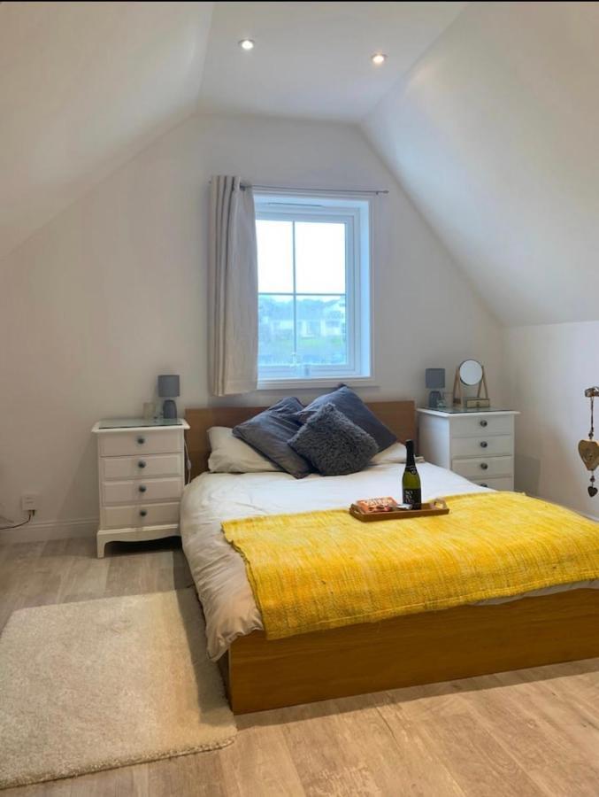 Romantic Hideaway, Seconds Away From Perran Beach بيرانبورث المظهر الخارجي الصورة